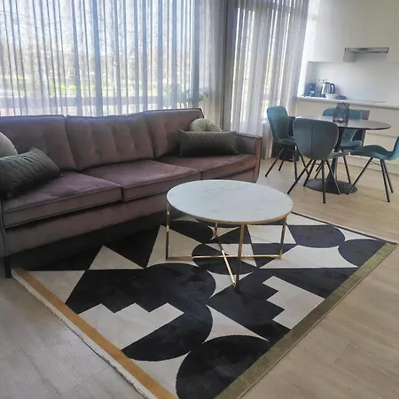K50163 Modern Near The Center And Free Parking Apartment